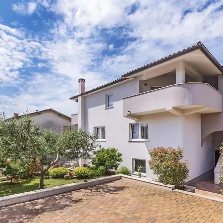 2 Bedroom Cozy In Daire